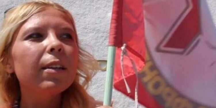 Regjimi i Putinit dënon rusen me 6 vite burg për një postim në rrjetin social