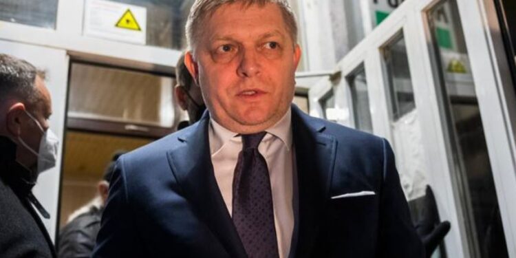 Po jepte deklaratë për mediat, ish-kryeministrit sllovak arrestohet live
