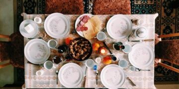 Ja si mund ta shtroni tryezën perfekte gjatë festave të fundvitit