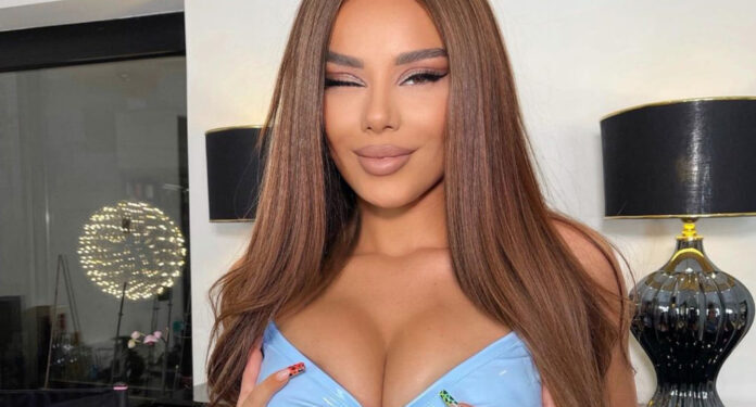 Me poza në të brendshme, Tayna u kërkon fansave ndihmë për ti rregulluar rrëmujën e dhomës