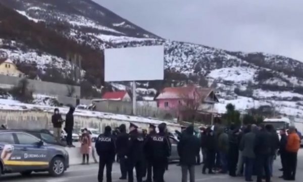 Kukësiani i revoltuar: Nuk është hera e parë që Kosova na e bën këtë, Albini dhe Edi Rama janë njësoj