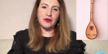 ”E kam traditë nga vendlindja”, rrëfehet shqiptarja që futi çiftelinë në orkestrën gjermane