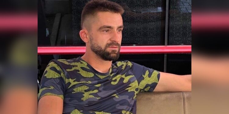 Sot varrimi i të riut që u ther për vdekje në Pejë, la pas gruan dhe djalin e vogël