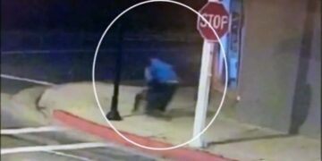 Momenti kur dy personat e dyshuar e vranë me 17 plumba taksistin në Gjilan (VIDEO)