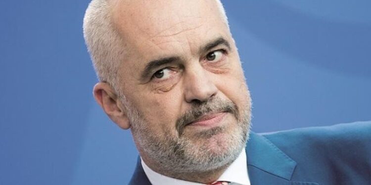 Rama zbulon se çfarë dëshiron t’i shkruajnë mbi gurin e varrit