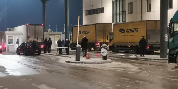 Kosova tregon se është shtet, policia arreston në Mërdare koordinatorin e zgjedhjeve të Serbisë, Marko Jankoviq (Foto)