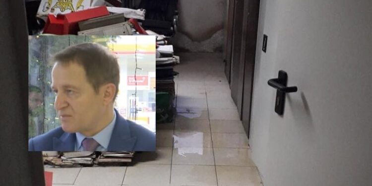 Kaosi në bodrumin e objektit të komunës, reagon Idrizi: E kemi trashiguar gjendjen, shpejt do të rregullohet