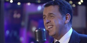 Xeni del me një njoftim, do të largohet nga muzika