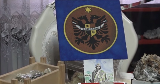 Djali i presidentit Rugova tregon ngjarjen se kush ia dhuroi portretin e Adem Jasharit