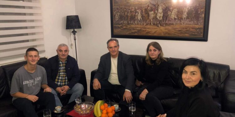 Familja e Salih Mustafës: Calit po i shkelen të drejtat e njeriut në Hagë