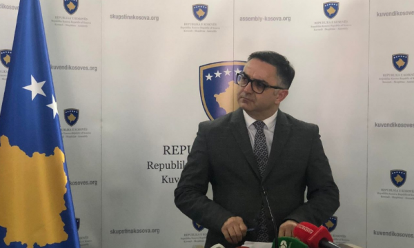 AAK befason me këtë deklaratë në mbështetje të Qeverisë Kurti