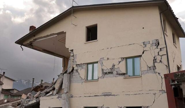 Ky shtet mysliman goditet nga një tërmet i fuqishëm, të paktën 26 të vdekur
