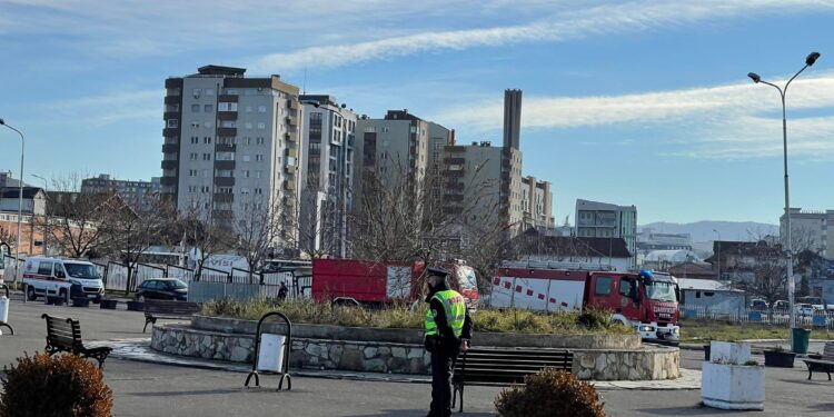 Përsëri alarm për bombë në Stacion të Autobusave në Prishtinë, del policia dhe zjarrëfikësit