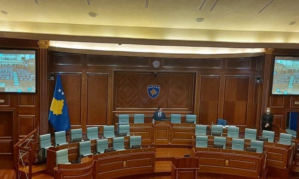 PDK humb “betejën” në Kuvendin e Kosovës