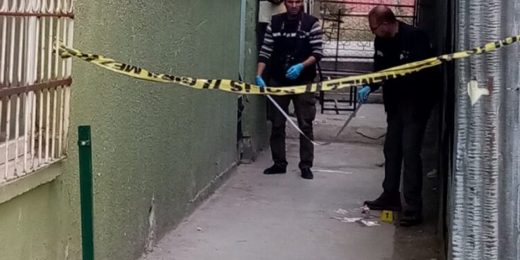 Një nxënësi bie nga kati i dytë i shkollës