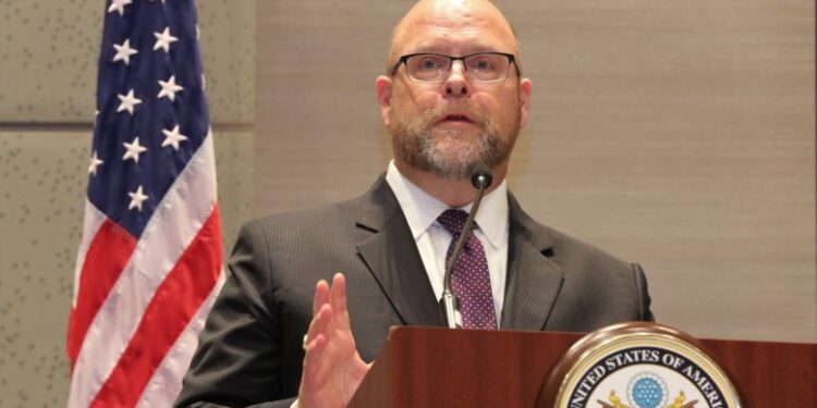 A e refuzoi Kosova gazsjellësin, çfarë thotë Ambasadori amerikan?