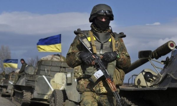 Të shtëna në Ukrainë: Ushtari i Gardës Kombëtare vret pesë persona
