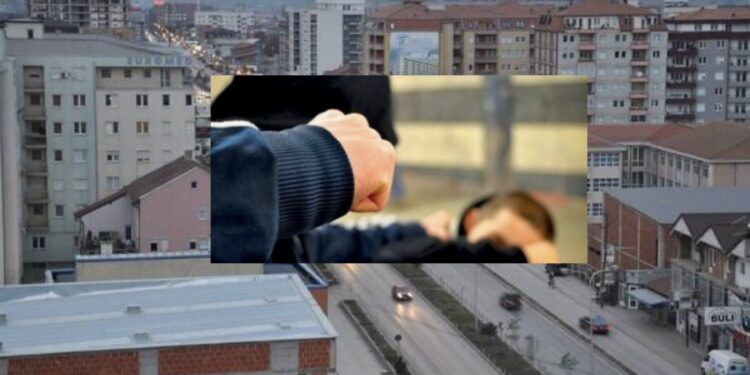 Kërcet grushti në Fushë Kosovë: Punëtori e bën për spital menaxherin
