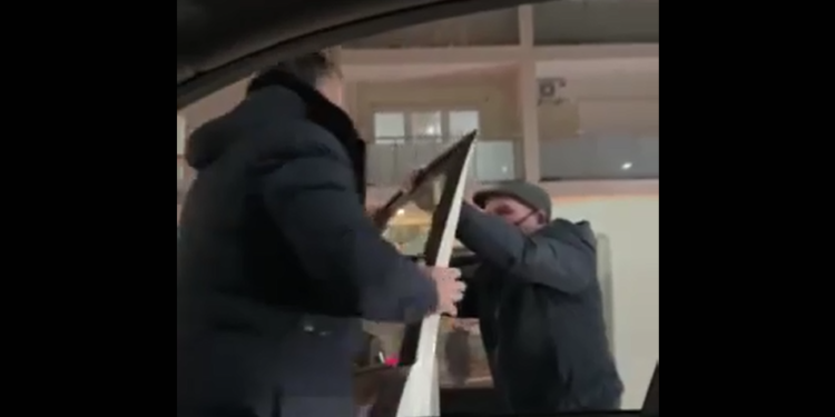 Policia arreston burrin që rrahu të moshuarin në Prishtinë