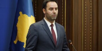 Disiplinë dhe ndëshkim: Konjufca tregon qëllimin e qeverisë me shtrenjtimin e rrymës