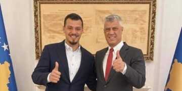 Endriti i Thaçit reagon pas vdekjes së nënës së Kadri Veselit