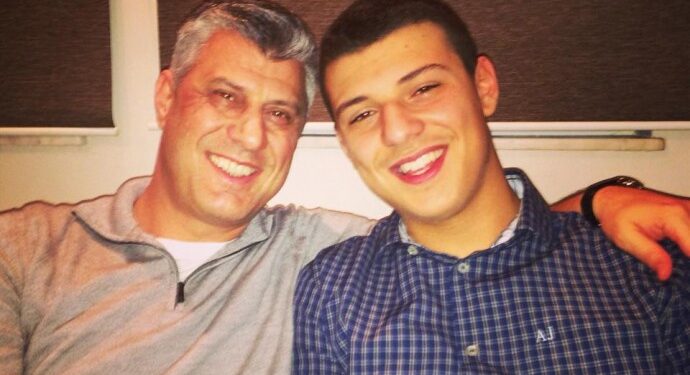 Endrit Thaçi publikon një video të babait të tij me Joe Biden