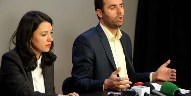 Audio-inçizimet ku Glauk Konjufca ia bënte bajat Albulena Haxhiut, dorëheqjen që kishte dhënë nga LVV për shkak të pagës