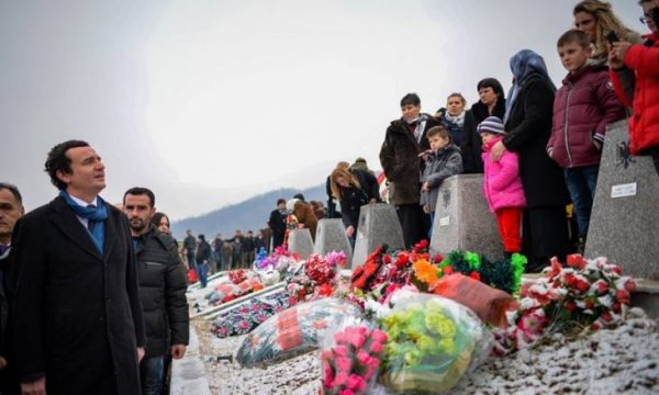 Kurti: Historia e Kosovës së pavarur nuk mund të shkruhet pa Reçakun