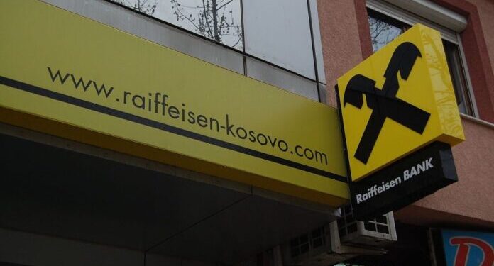 Nuk ngopet Raiffeisen Bank, ia shtron zullumin popullatës me rritje të çmimeve