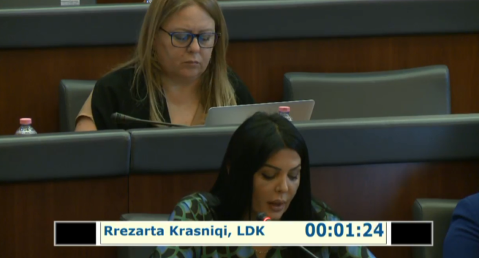 Krasniqi: Qeveria e Kurthit me urgjencë anuloje vendimin për shtrenjëtimin e energjisë elektrike!
