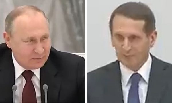 Shikoni kreun e shërbimit inteligjent rus që belbëzon përballë Putinit