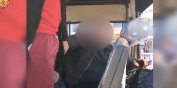 Po voziste autobusin në gjendje të dehur, arrestohet shoferi
