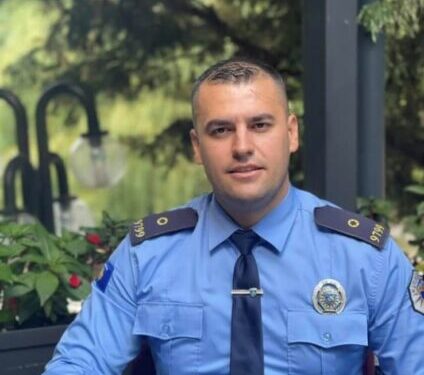 Polici i suspenduar ‘godet’ përsëri në Facebook