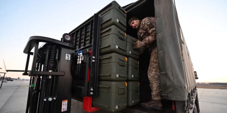 Gjermania ndryshon mendjen, lejon dërgimin e armëve në Ukrainë