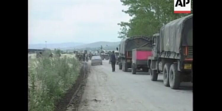 Rusia ishte poshtëruar nga NATO në Prishtinë më 1999 (VIDEO)