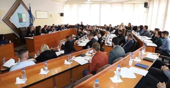 Kuvendi Komunal i Mitrovicës miratoi Buxhetin Komunal për vitin 2022
