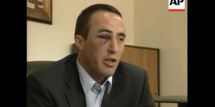 VIDEO: Ja si e pësoi Ramush Haradinaj në oborrin e familjes Musaj në Strellc