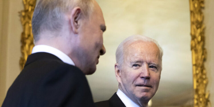 Biden pranon të takohet me Putin, ka një kusht