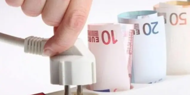 6 pajisjet që shpenzojnë më shumë energji nëse qëndrojnë në rrymë pa u përdorur