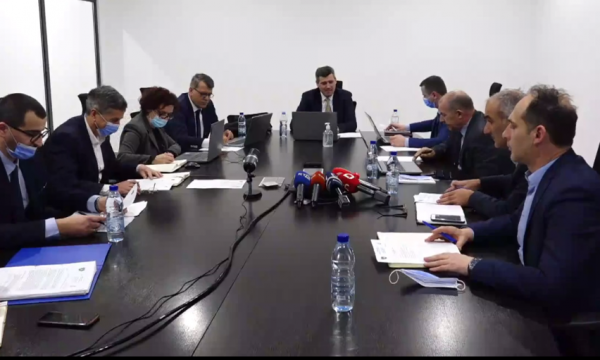 LAJMI I FUNDIT: ZRRE-ja merr vendim për shtrenjtimin e rrymës me një ndryshim