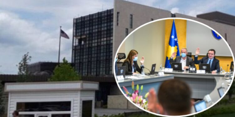Qeveria shpronëson pronën private në afërsi të Ambasadës Amerikane