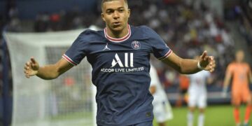 PSG-ja i ofron rrogë “të çmendur” Mbappes, 1 milion funte në javë