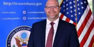 Diplomacia përpara luftës: E vërteta përpara gënjeshtrave