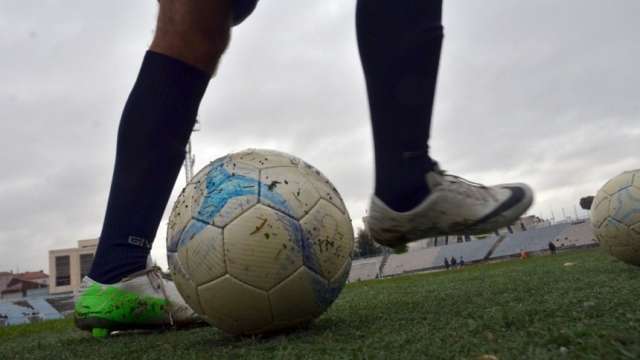 E dhimbshme: Vdes një person në Prizren, iu keqësua gjendja derisa po luante futboll
