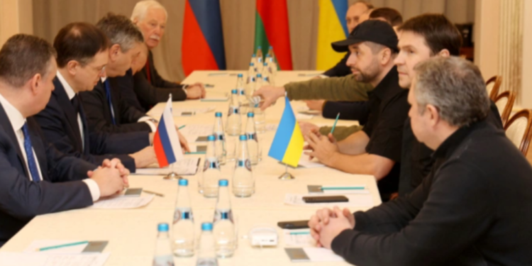 Përfundon takimi Rusi-Ukrainë: Zbulohen detaje se çka u bisedua!
