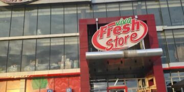 Mashtrimi me çmime në VIVA Fresh: Qytetari e merr produktin në raft me çmim më të lirë, por tek arka e paguan më shtrenjtë