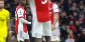 Xhaka refuzoi shiritin e kapitenit, bëhet viral gjesti i tij