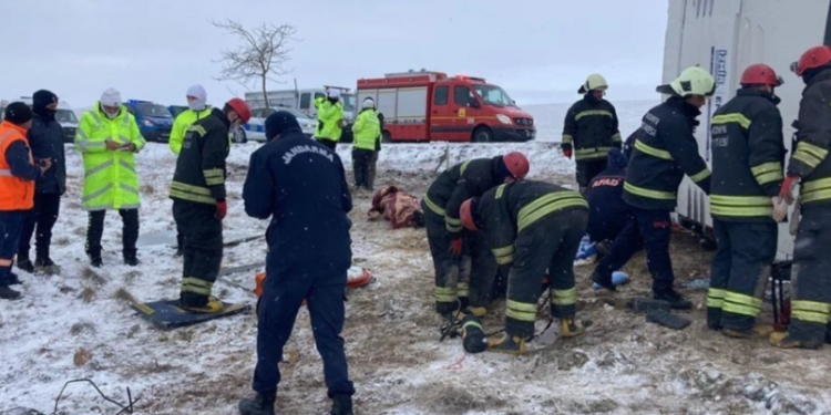 Aksident i rëndë me autobus: 5 turistë të vdekur, 26 të tjerë të lënduar