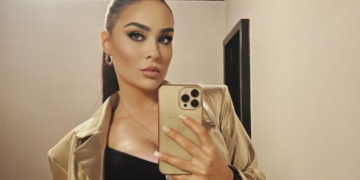 Xhensila Myrtezaj shfaq linjat përfekte nga palestra