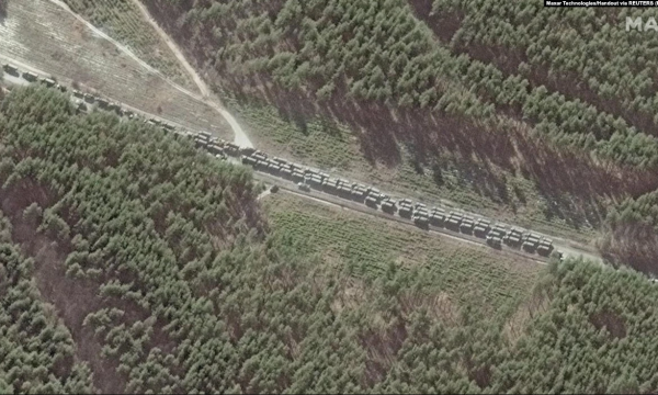 Agjencia ukrainase e lajmeve: Një konvoj rus i gjatë 64 kilometra është nisur drejt Kievit